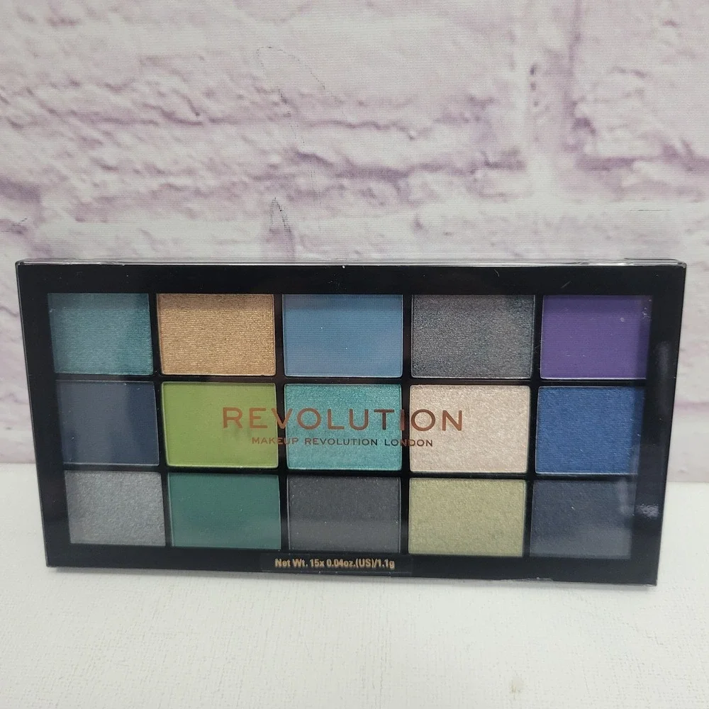 NEW No Box Revolution Reloaded‎ Deep Dive Eyeshadow Palette 15 Shades